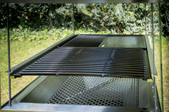 mit_Grillrost_und_Grillplatte